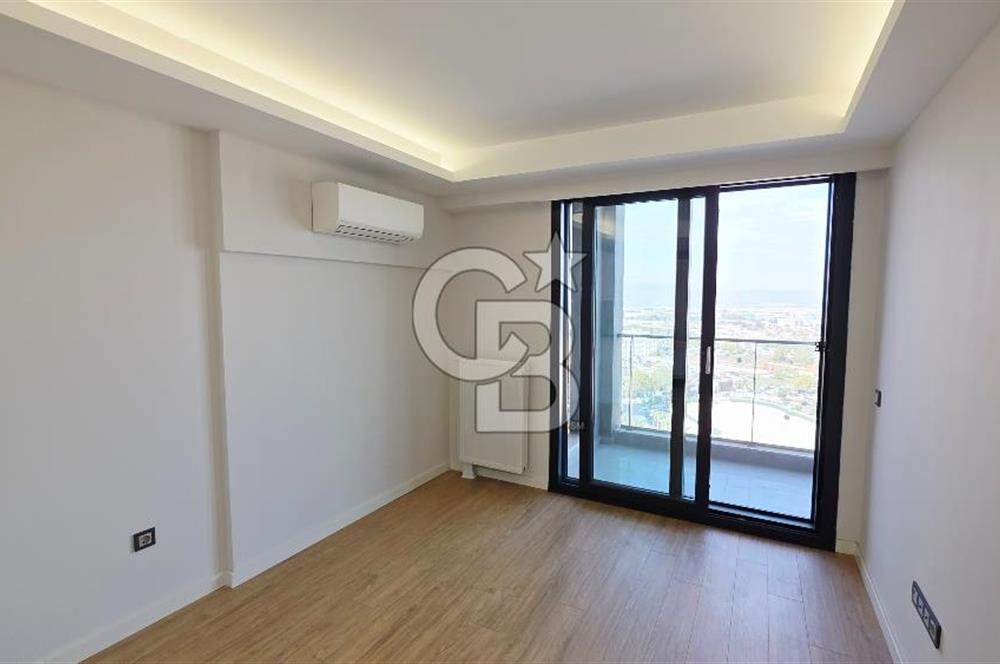 Manisa Meydan Sitesi Havuz Cephe Satılık 1+1 Daire