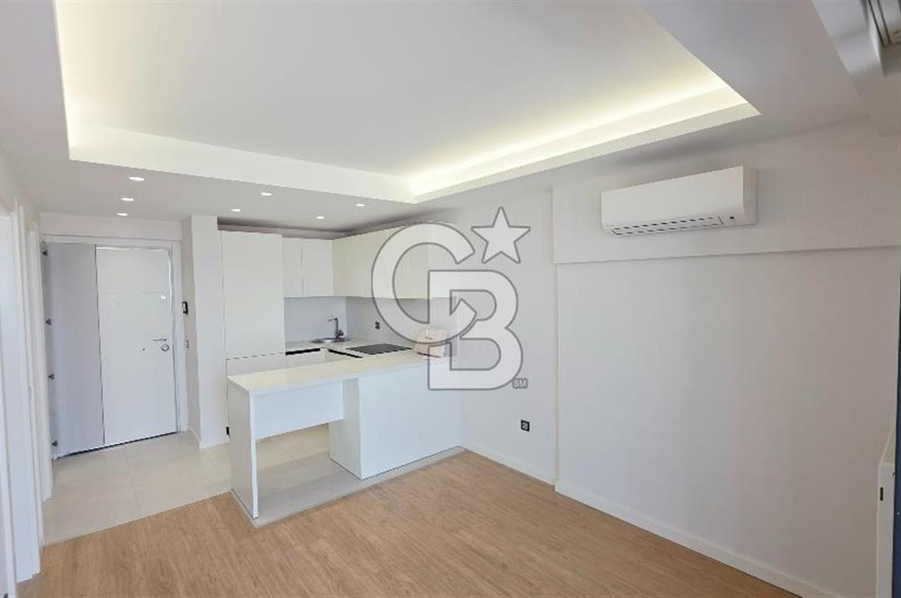 Manisa Meydan Sitesi Havuz Cephe Satılık 1+1 Daire