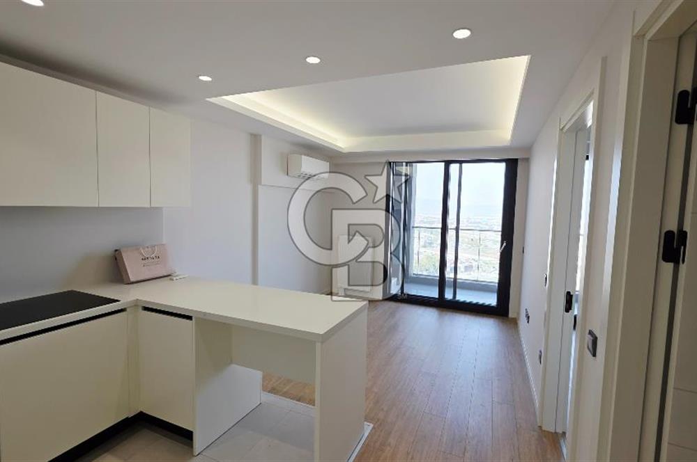 Manisa Meydan Sitesi Havuz Cephe Satılık 1+1 Daire