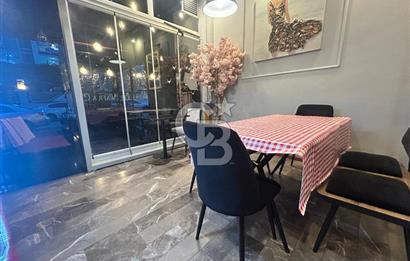 Tango Kulede hareketli sokağa cepheli dükkan