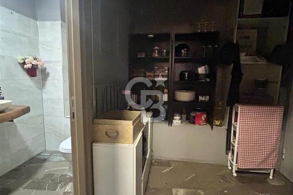 Tango Kulede hareketli sokağa cepheli dükkan