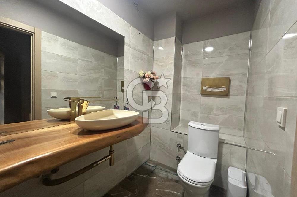 Tango Kulede hareketli sokağa cepheli dükkan