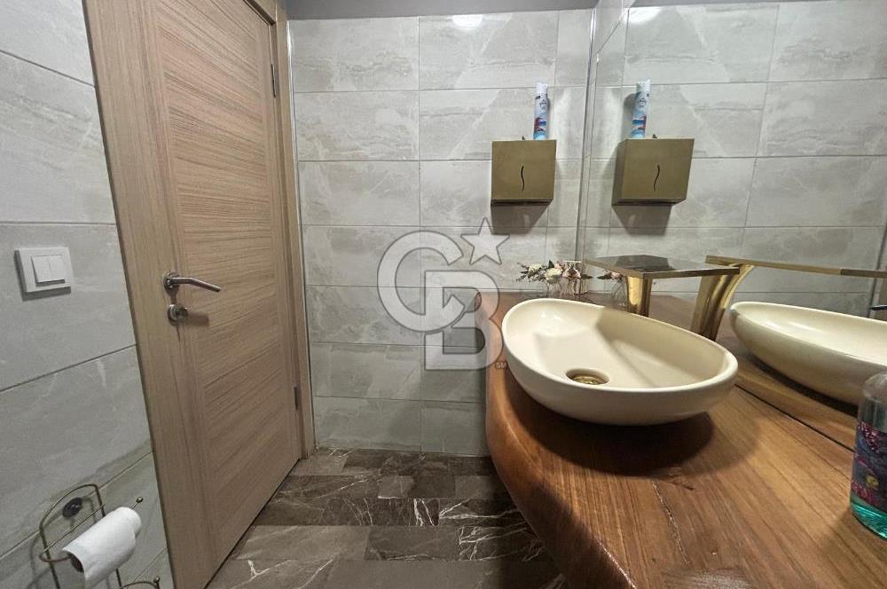 Tango Kulede hareketli sokağa cepheli dükkan