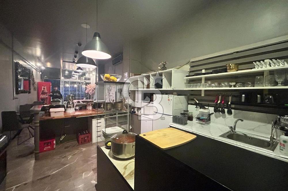 Tango Kulede hareketli sokağa cepheli dükkan