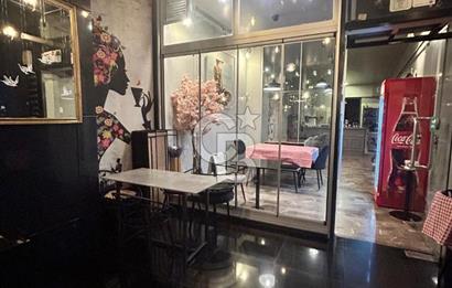 Tango Kulede hareketli sokağa cepheli dükkan