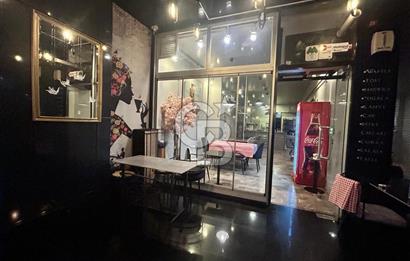 Tango Kulede hareketli sokağa cepheli dükkan