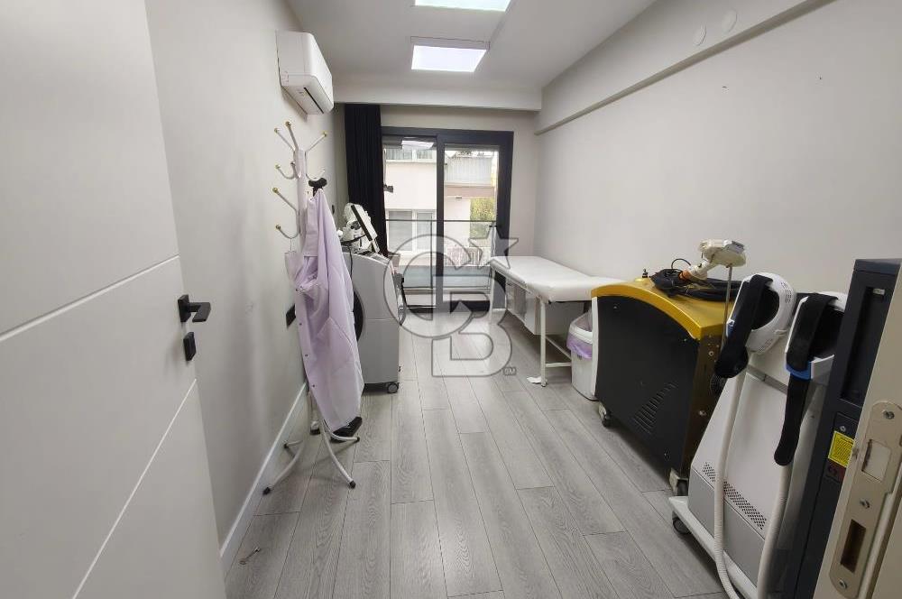Karşıyaka çarşı’da Devren Kiralık Güzellik Salonu