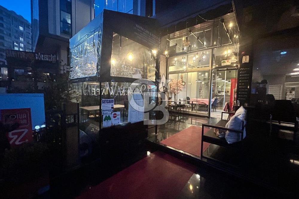 Tango Kulede hareketli sokağa cepheli dükkan