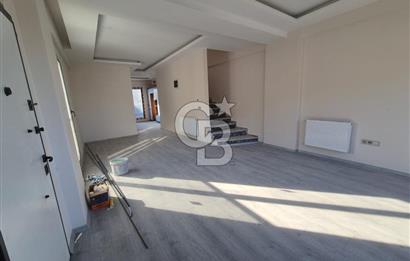 MUSELAND-VİLLALAR BÖLGESİ ÇETİN EMEÇDE SATILIK TRİPLEKS VİLLA