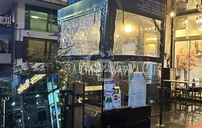 Tango Kulede hareketli sokağa cepheli dükkan