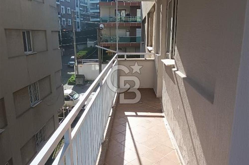 Narlıdere’de Metroya 5 dk | Net 140 m² | Çift Cephe | Komple Yenilenmiş