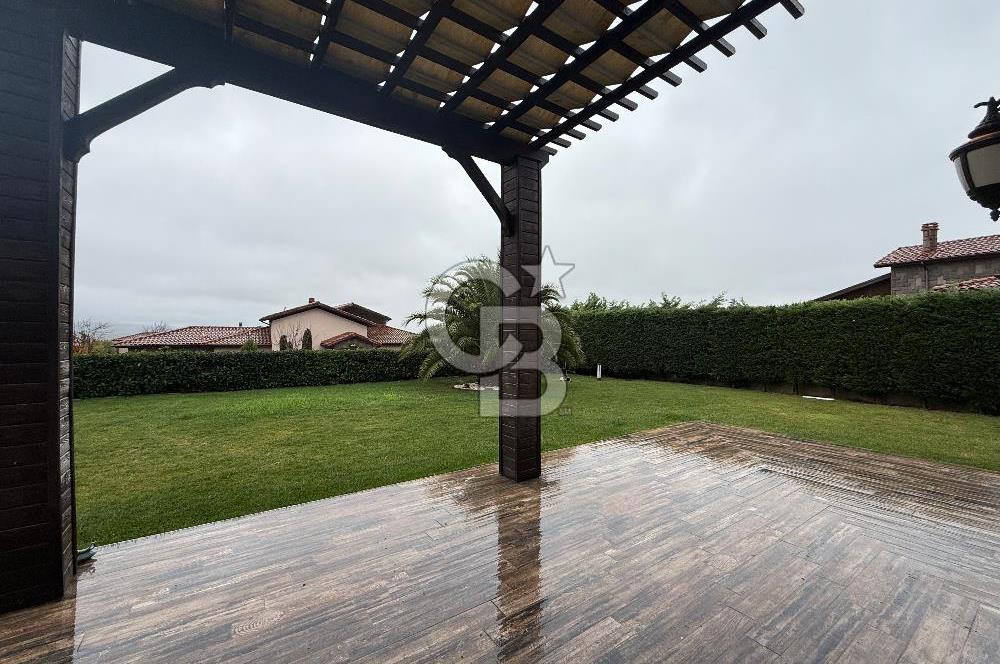 Toskana Vadisi Kiralık 4+1 Villa