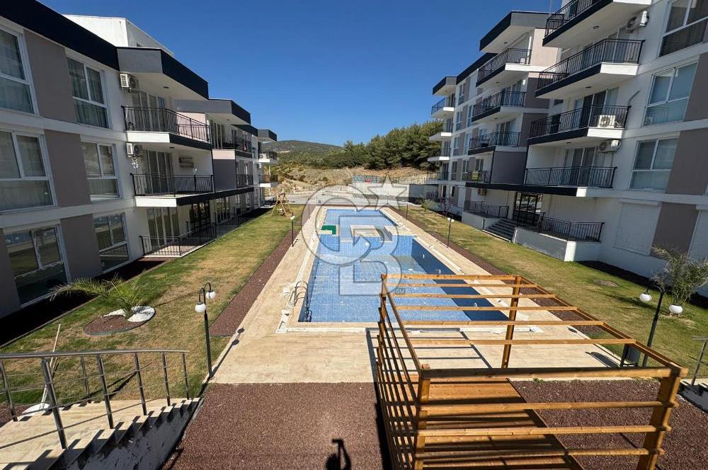 AYDIN KUŞADASI'NDA SİTE DE HAVUZLU 1+1 DAİRE