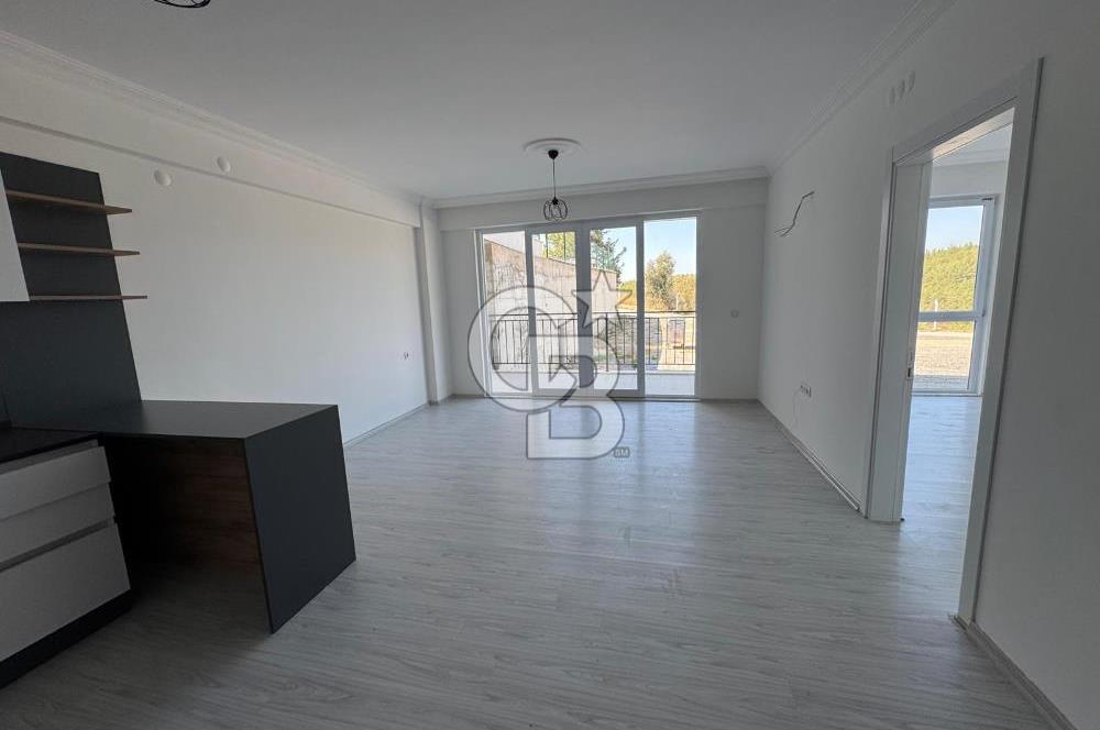AYDIN KUŞADASI'NDA SİTE DE HAVUZLU 1+1 DAİRE