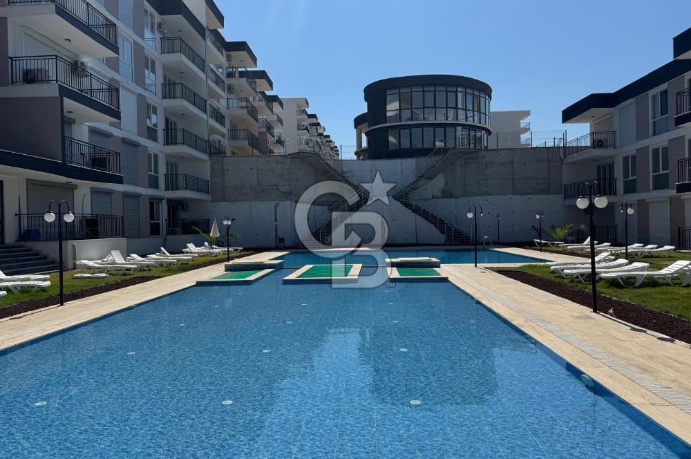 AYDIN KUŞADASI'NDA SİTE DE HAVUZLU 1+1 DAİRE