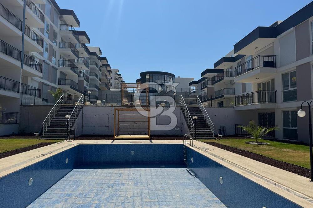 AYDIN KUŞADASI'NDA SİTE DE HAVUZLU 1+1 DAİRE