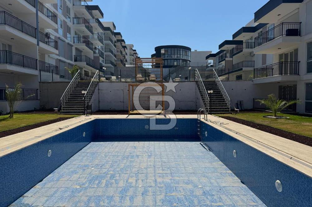AYDIN KUŞADASI'NDA SİTE DE HAVUZLU 1+1 DAİRE