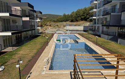 AYDIN KUŞADASI'NDA SİTE DE HAVUZLU 1+1 DAİRE