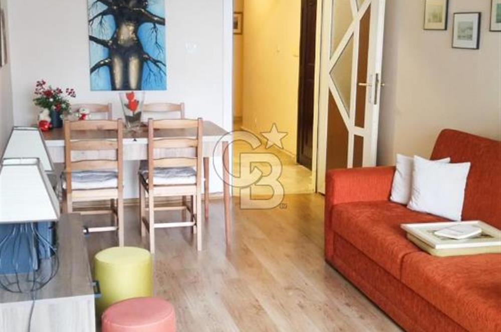 Göztepe'de Sahile Yakın Geniş 2+1 Satılık Daire