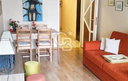 Göztepe'de Sahile Yakın Geniş 2+1 Satılık Daire