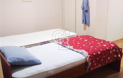 Göztepe'de Sahile Yakın Geniş 2+1 Satılık Daire