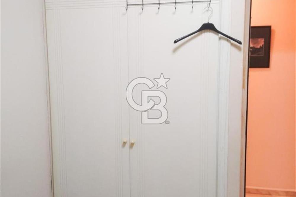 Göztepe'de Sahile Yakın Geniş 2+1 Satılık Daire