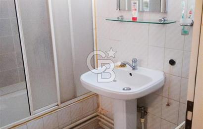 Göztepe'de Sahile Yakın Geniş 2+1 Satılık Daire