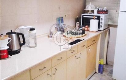 Göztepe'de Sahile Yakın Geniş 2+1 Satılık Daire