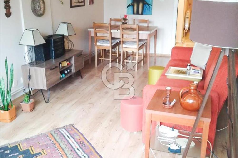 Göztepe'de Sahile Yakın Geniş 2+1 Satılık Daire