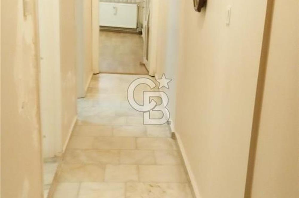 Göztepe'de Sahile Yakın Geniş 2+1 Satılık Daire