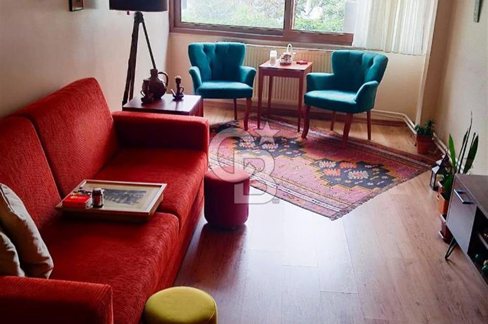 Göztepe'de Sahile Yakın Geniş 2+1 Satılık Daire