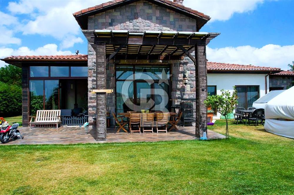 Toskana Vadisi Kiralık 4+1 Villa