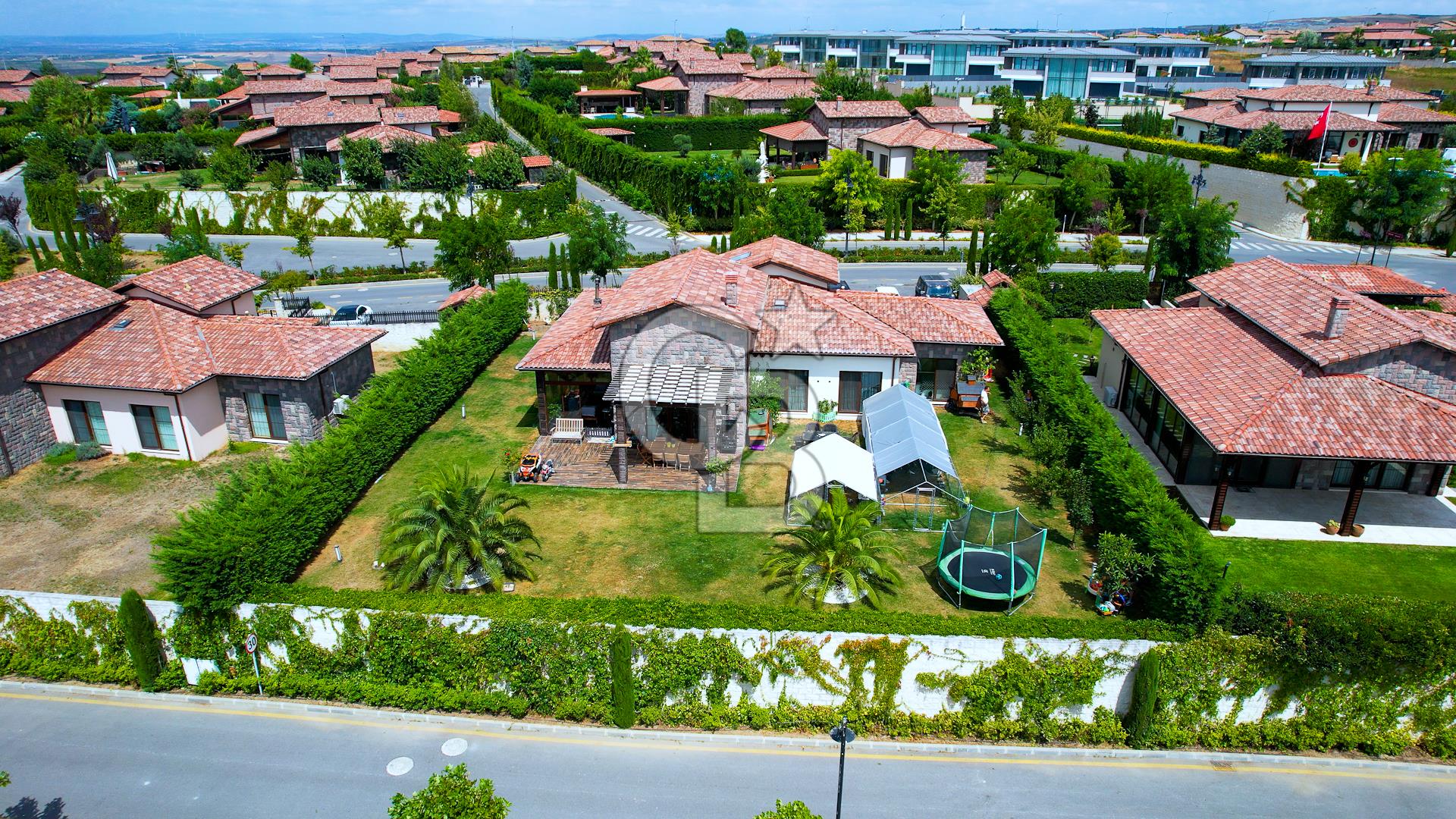 Toskana Vadisi Kiralık 4+1 Villa