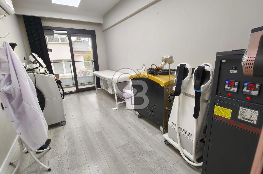 Karşıyaka çarşı’da Devren Kiralık Güzellik Salonu