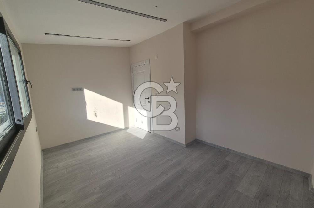 MUSELAND-VİLLALAR BÖLGESİ ÇETİN EMEÇDE SATILIK TRİPLEKS VİLLA