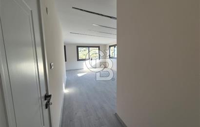 MUSELAND-VİLLALAR BÖLGESİ ÇETİN EMEÇDE SATILIK TRİPLEKS VİLLA