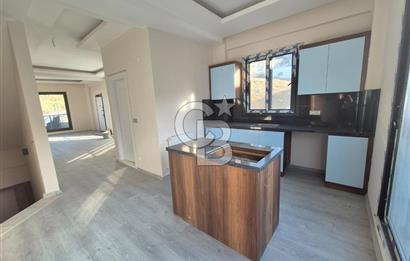 MUSELAND-VİLLALAR BÖLGESİ ÇETİN EMEÇDE SATILIK TRİPLEKS VİLLA