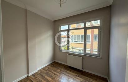 ZEYNEP KAMİL'DE KİRALIK BAKIMLI 3+1 DAİRE