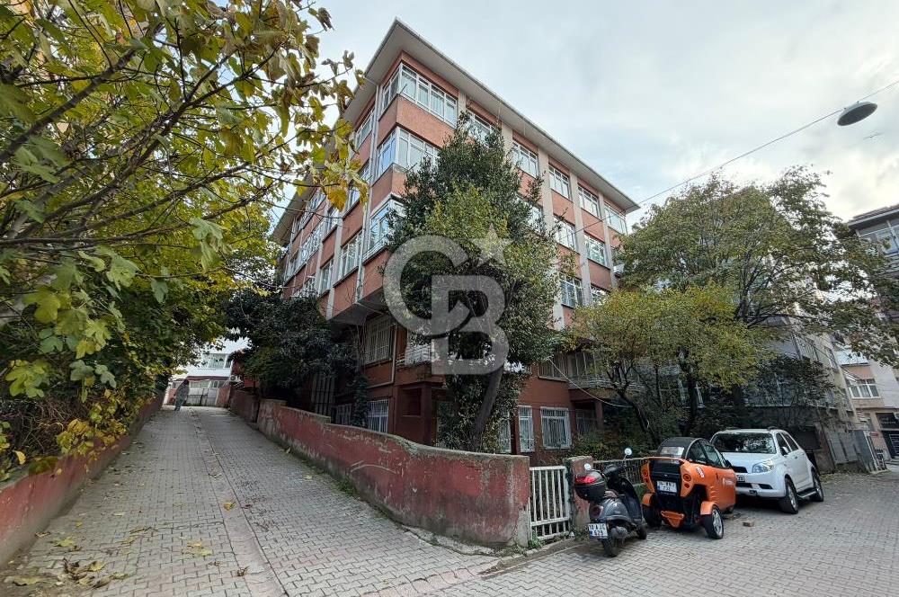 ZEYNEP KAMİL'DE KİRALIK BAKIMLI 3+1 DAİRE