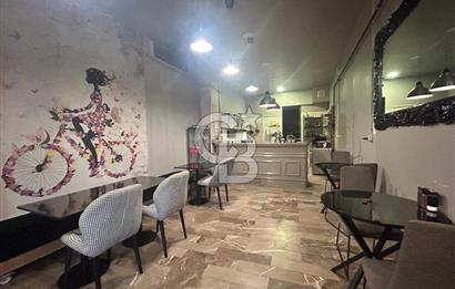 Tango Kulede hareketli sokağa cepheli dükkan