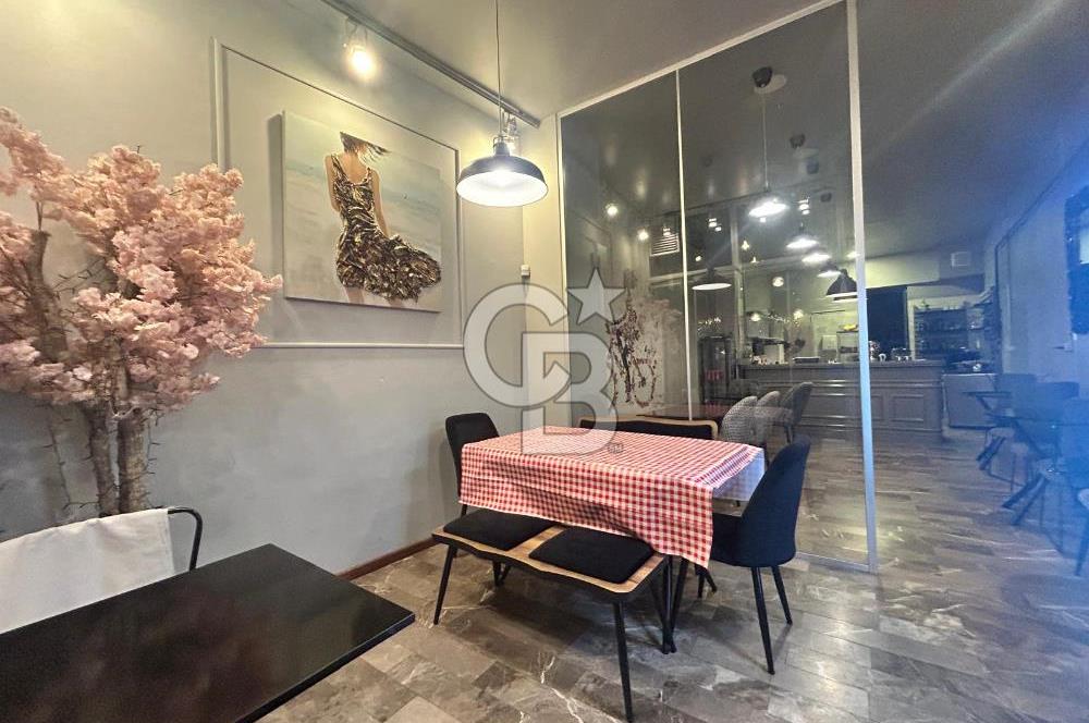 Tango Kulede hareketli sokağa cepheli dükkan