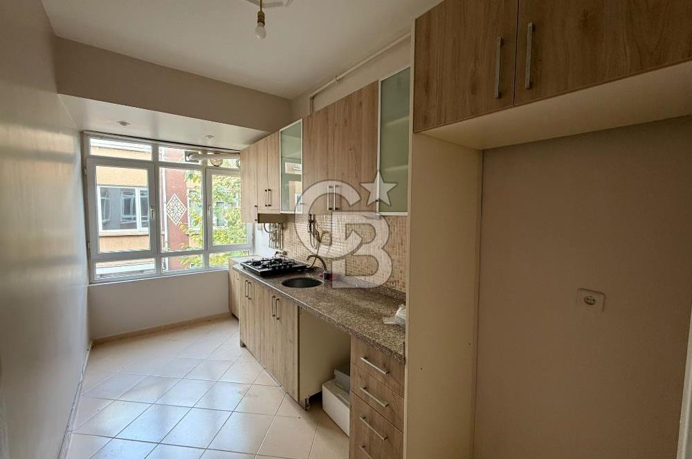 ZEYNEP KAMİL'DE KİRALIK BAKIMLI 3+1 DAİRE