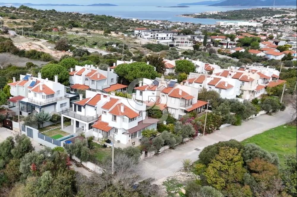 ÇEŞME 16 EYLÜL MAHALLESİ SATILIK 3+1 VİLLA