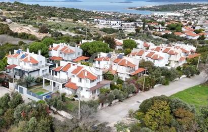 ÇEŞME 16 EYLÜL MAHALLESİ SATILIK 3+1 VİLLA