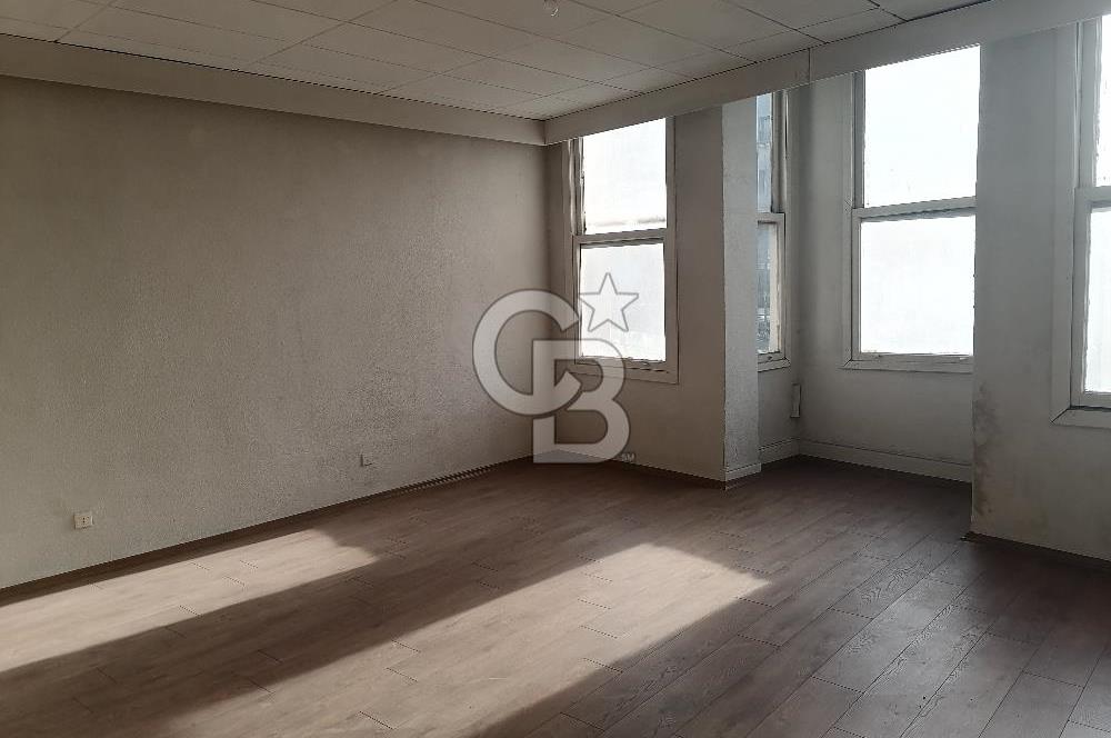 Taksim Camii Karşısı Ana Cadde Üzeri Kiralık Bina
