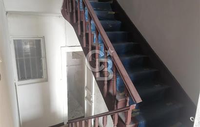 Taksim Camii Karşısı Ana Cadde Üzeri Kiralık Bina