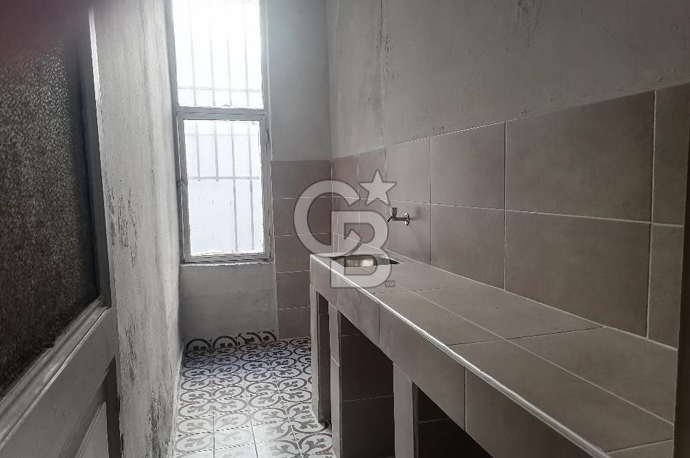 Taksim Camii Karşısı Ana Cadde Üzeri Kiralık Bina