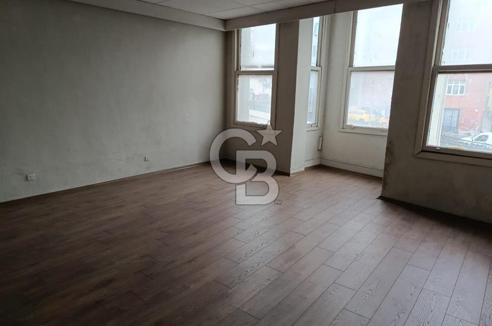 Taksim Camii Karşısı Ana Cadde Üzeri Kiralık Bina