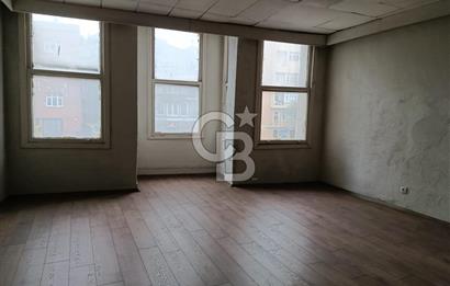 Taksim Camii Karşısı Ana Cadde Üzeri Kiralık Bina