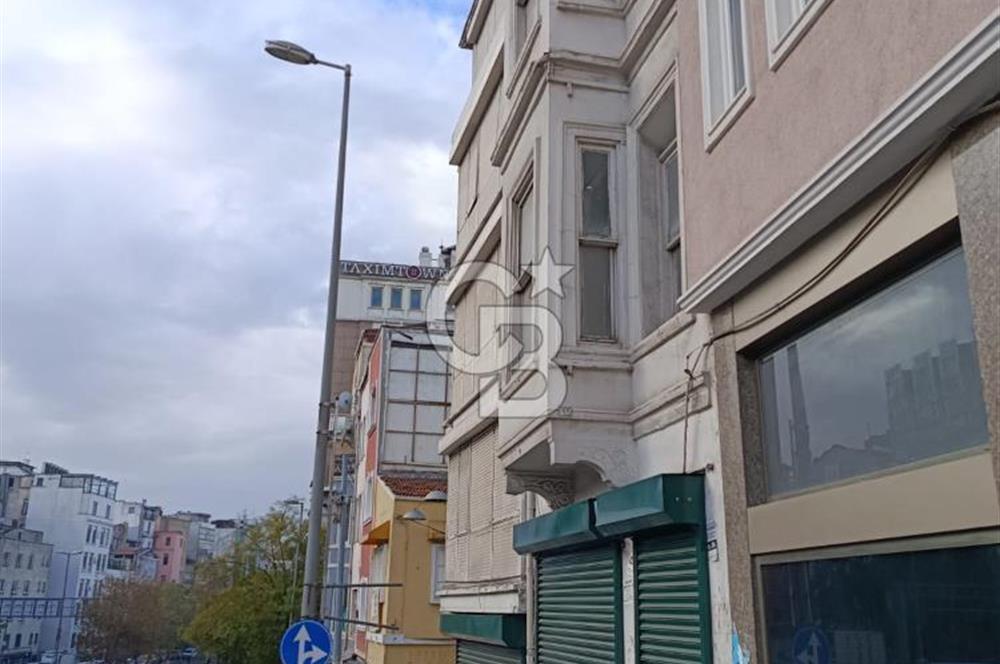 Taksim Camii Karşısı Ana Cadde Üzeri Kiralık Bina